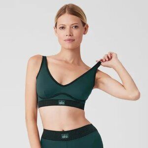 Alo Yoga Airlift Line Up Bra Midnight Green XS